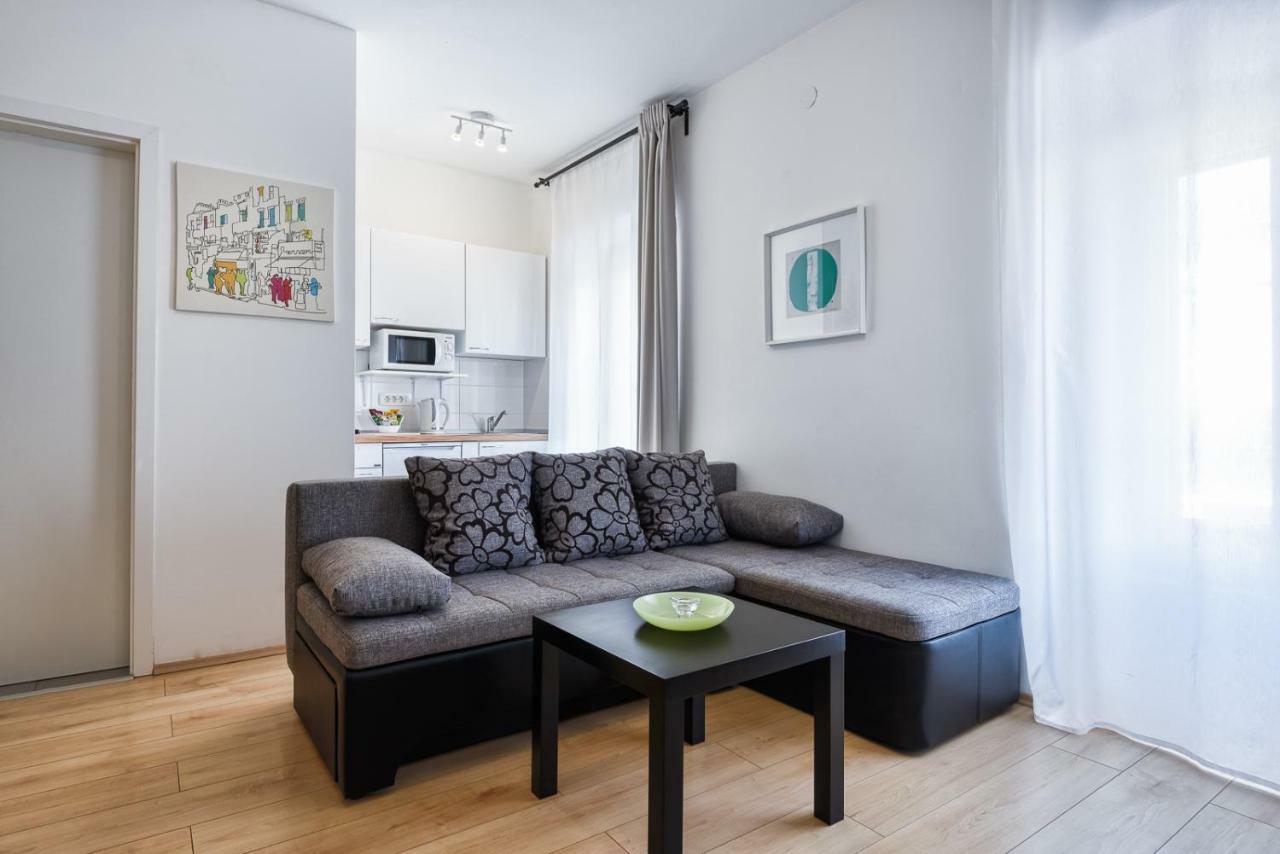 Apartments Antons Pula Luaran gambar